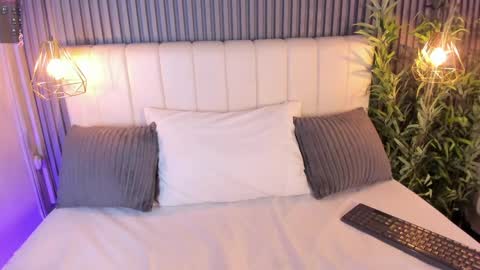 LauraCarther  online show from 06-08-26, 05:13