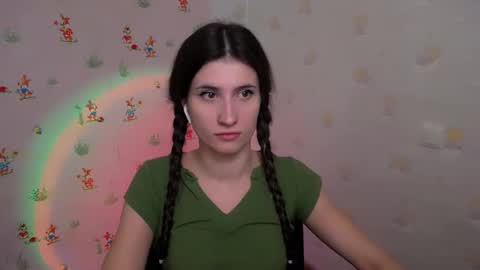 Laura online show from 12-20-25, 10:11