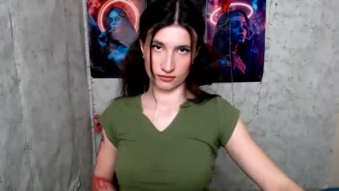 Laura online show from 04-21-26, 07:03
