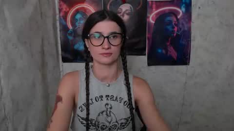 Laura online show from 07-08-26, 08:52