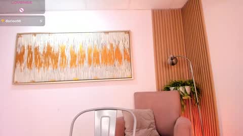 Snapshot of laurah_hill chatting on 01-09-25, 10:52 Lau online show from 01-09-25, 10:52