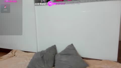 Laura online show from 06-10-26, 07:02