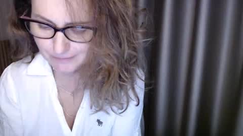 Lauraoven1 online show from 12-03-25, 01:20