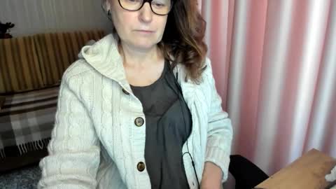 Lauraoven1 online show from 02-05-26, 10:31