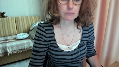 Lauraoven1 online show from 05-27-26, 11:29
