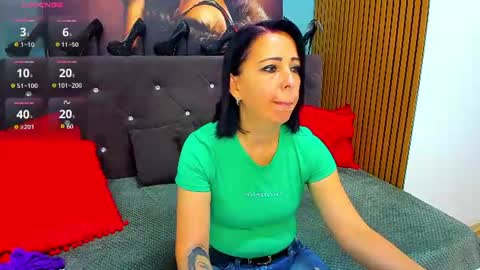 Laura online show from 07-17-26, 03:35