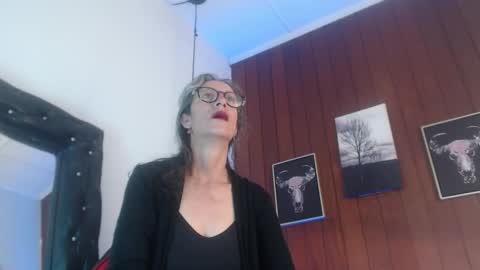 Laura Sofia online show from 02-18-26, 01:40