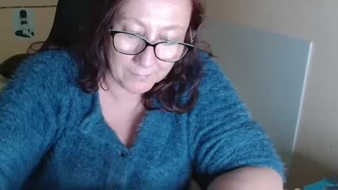 laureanne online show from 12-19-24, 01:29