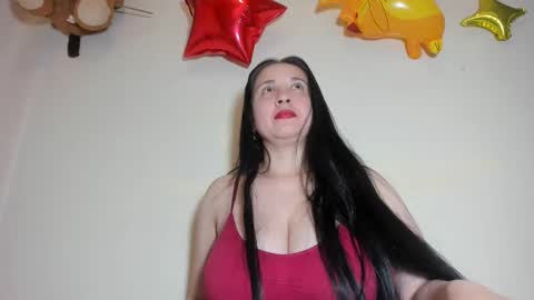 Snapshot of laureen777 chatting on 03-02-25, 02:41 laureen777 online show from 03-02-25, 02:41