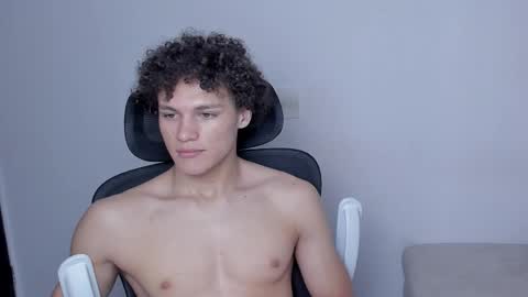 Laureent online show from 11-22-25, 06:51