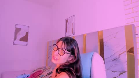 Laurem online show from 11-01-25, 01:13