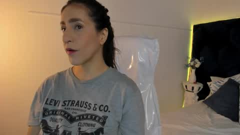 Lauren online show from 02-22-26, 04:27