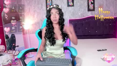 Snapshot of lauren_smiles chatting on 10-20-25, 01:50 Lulu online show from 10-20-25, 01:50
