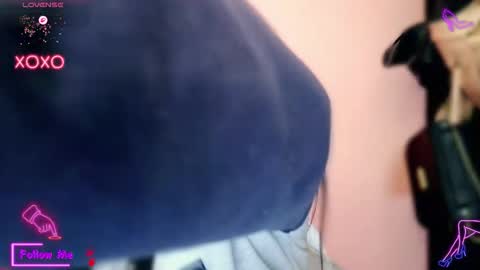 Lauren online show from 10-25-25, 12:45