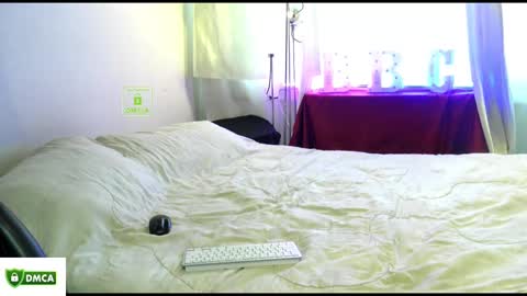 Lauren Abril online show from 02-11-25, 06:01