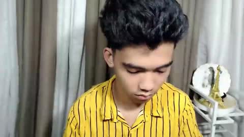 laurence_cuttieguyhere online show from 03-12-26, 06:03