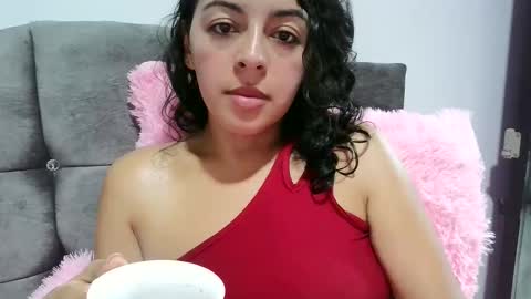 Snapshot of laurenhot94 chatting on 11-10-25, 03:00 laurenhot94 online show from 11-10-25, 03:00