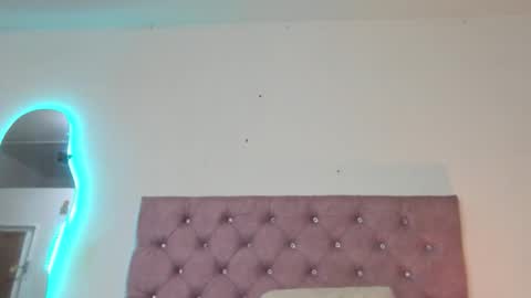 laurenlaine online show from 02-22-26, 11:25