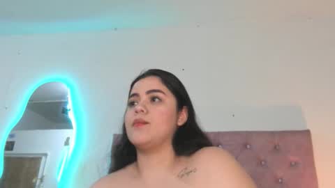 laurenlaine online show from 05-10-26, 03:44