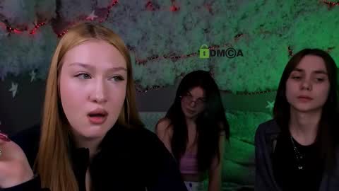 Laure online show from 03-08-26, 08:23