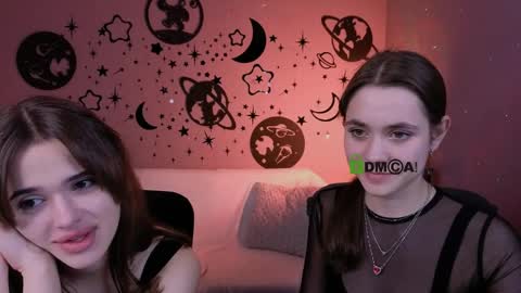 Laure online show from 04-04-26, 01:08