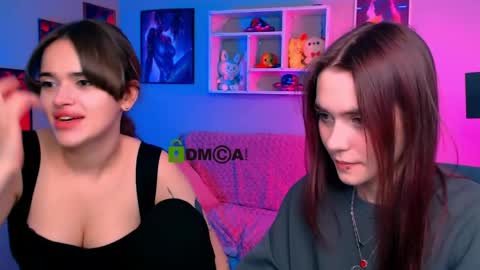 Laure online show from 04-24-26, 09:45