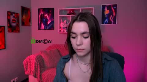 Snapshot of laurenmurrr chatting on 06-10-26, 11:31 Laure online show from 06-10-26, 11:31
