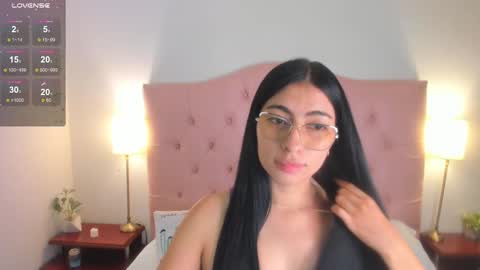 laurenn_smitth online show from 02-15-25, 12:33