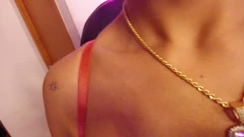 Lauren Saenz online show from 07-29-26, 12:03