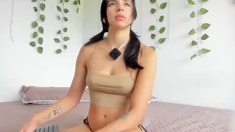 laurensmith9 online show from 08-02-26, 04:38