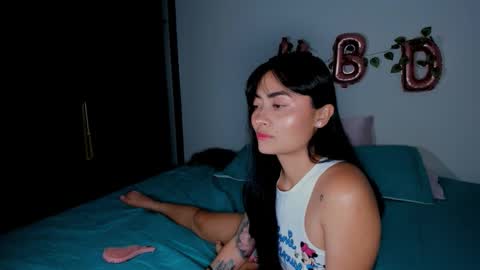 Lucie  online show from 12-21-25, 09:11