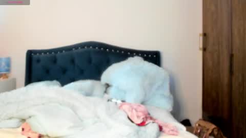 daniela angel     online show from 06-09-26, 11:55