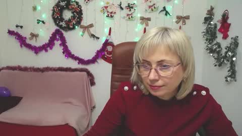 Snapshot of laurenwishy chatting on 01-09-26, 11:57 Lauren online show from 01-09-26, 11:57