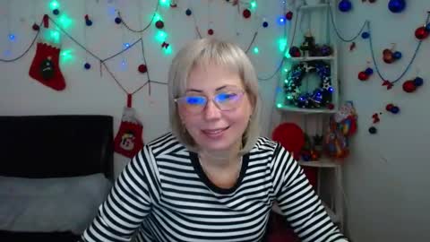 Snapshot of laurenwishy chatting on 01-10-26, 06:59 Lauren online show from 01-10-26, 06:59