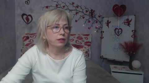 Snapshot of laurenwishy chatting on 02-16-26, 06:09 Lauren online show from 02-16-26, 06:09