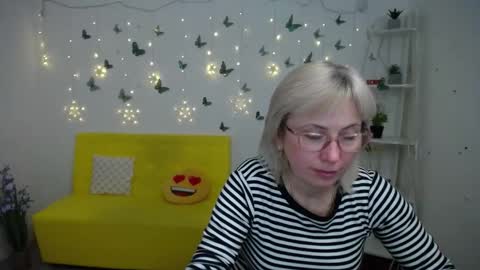 Snapshot of laurenwishy chatting on 02-21-26, 12:55 Lauren online show from 02-21-26, 12:55