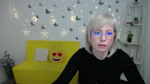 Snapshot of laurenwishy chatting on 02-21-26, 06:31 Lauren online show from 02-21-26, 06:31