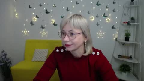 Snapshot of laurenwishy chatting on 02-22-26, 05:55 Lauren online show from 02-22-26, 05:55