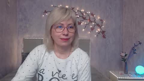 Snapshot of laurenwishy chatting on 03-01-26, 06:26 Lauren online show from 03-01-26, 06:26