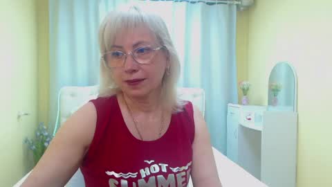 Lauren online show from 05-25-26, 05:24