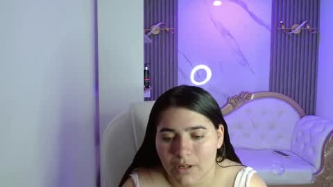 laura  online show from 06-01-26, 07:48