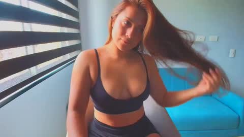 Lauri online show from 11-21-25, 07:12