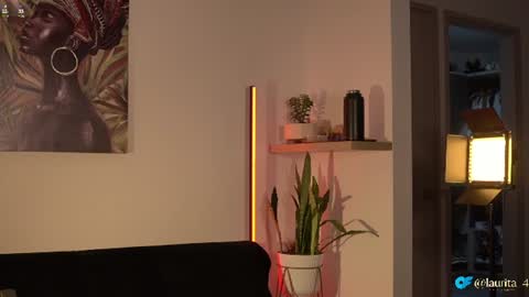 Snapshot of laurita_4 chatting on 07-08-26, 01:26 laurita_4 online show from 07-08-26, 01:26