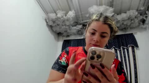 Lauu G online show from 04-07-26, 11:54