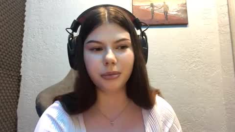 Snapshot of laveniaabadi chatting on 02-09-26, 03:27 Leela online show from 02-09-26, 03:27