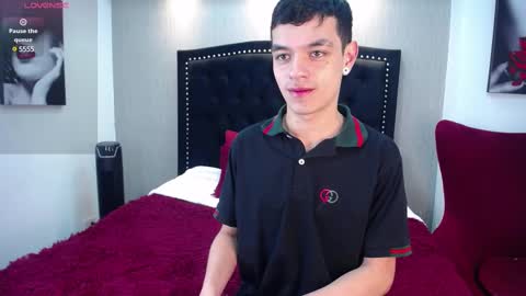 Snapshot of lawford_mike chatting on 02-19-25, 01:28 Mike online show from 02-19-25, 01:28