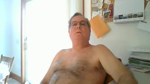 lawnboy62 online show from 02-07-25, 09:37