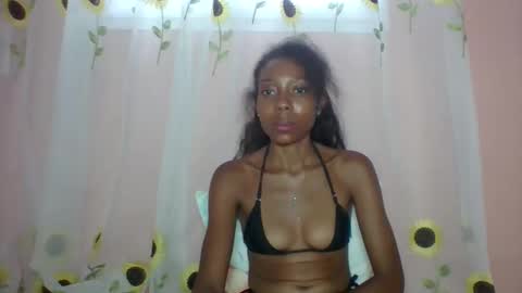 layannek online show from 03-22-26, 03:54