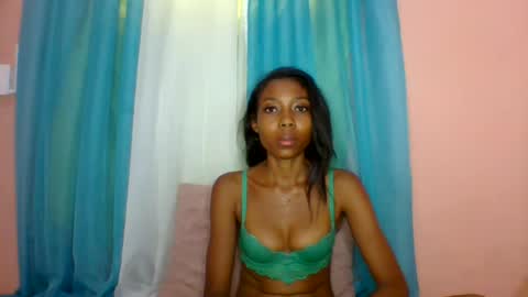 layannek online show from 07-25-26, 06:11