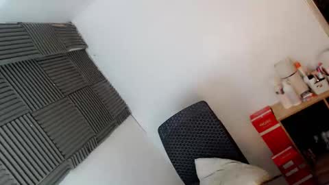 layla47649867 online show from 02-11-26, 07:02